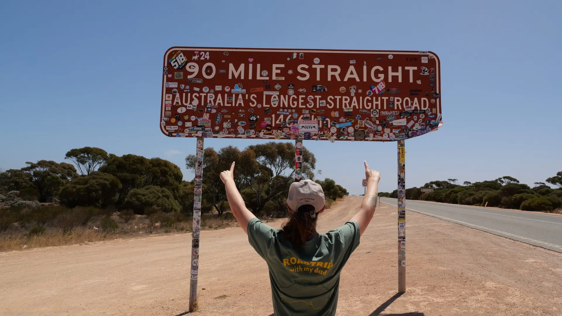 Margo 90 mile straight road sign